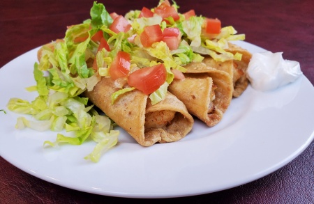 TAQUITOS DORADOS