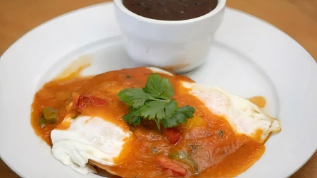 HUEVOS RANCHEROS